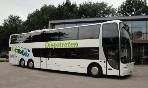 Diepstraten, Tourincar, bus