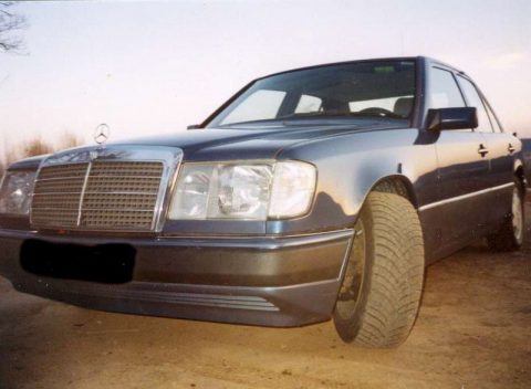 Mercedes, 200D