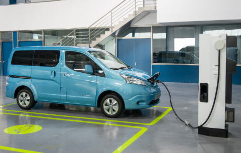 Nissan, e-NV200, elektrische taxi, elektrisch voertuig, personenuitvoering
