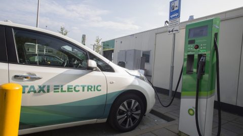 BP, elektrische taxi, opladen, Taxi Electric
