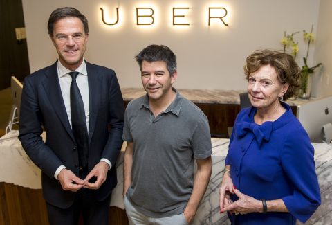 Premier Mark Rutte en Neelie Kroes op bezoek bij Uber.